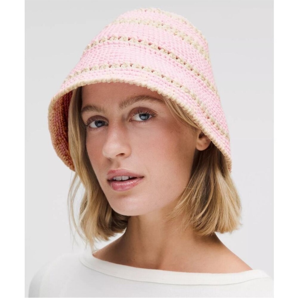 Lululemon Cotton Crochet Bucket Hat in Pink Organza/Light Ivory Size M/L - Picture 2 of 13